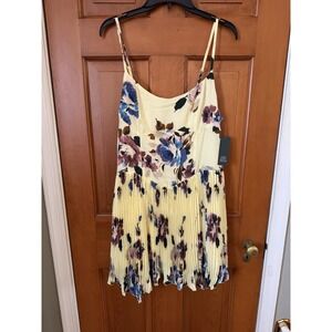 Women's Wild Fable Yellow Floral Pleated Mini Dress Size Large NWT